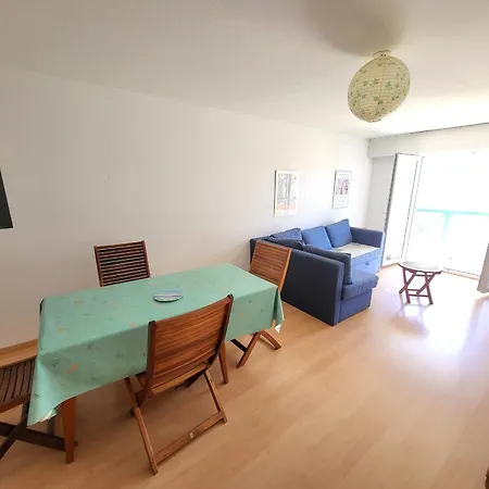 Apartment T2 Avec Balcon, Parking Prive, A 800m De La Et 500m Des Commerces - D'olonne - Fr-1-92-699