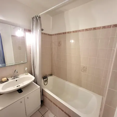 T2 Avec Balcon, Parking Prive, A 800m De La Et 500m Des Commerces - D'olonne - Fr-1-92-699 * لي سابلِ دولونْ