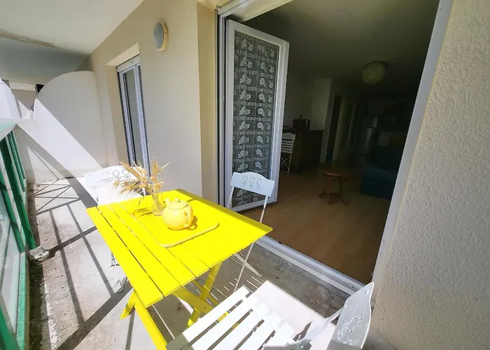 T2 Avec Balcon, Parking Prive, A 800m De La Et 500m Des Commerces - D'olonne - Fr-1-92-699 *