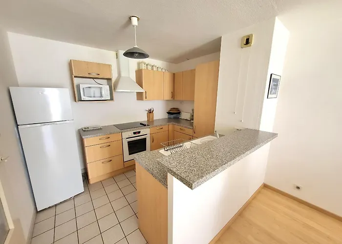 T2 Avec Balcon, Parking Prive, A 800m De La Et 500m Des Commerces - D'olonne - Fr-1-92-699 Les Sables-dʼOlonne