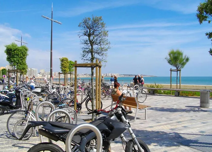 T2 Avec Balcon, Parking Prive, A 800m De La Et 500m Des Commerces - D'olonne - Fr-1-92-699 * Les Sables-dʼOlonne